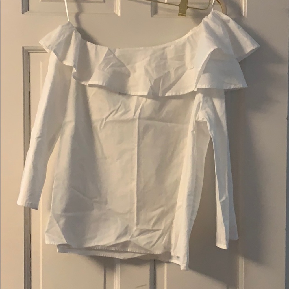 GAP Ruffle Off Shoulder Blouse - Picture 2 of 3